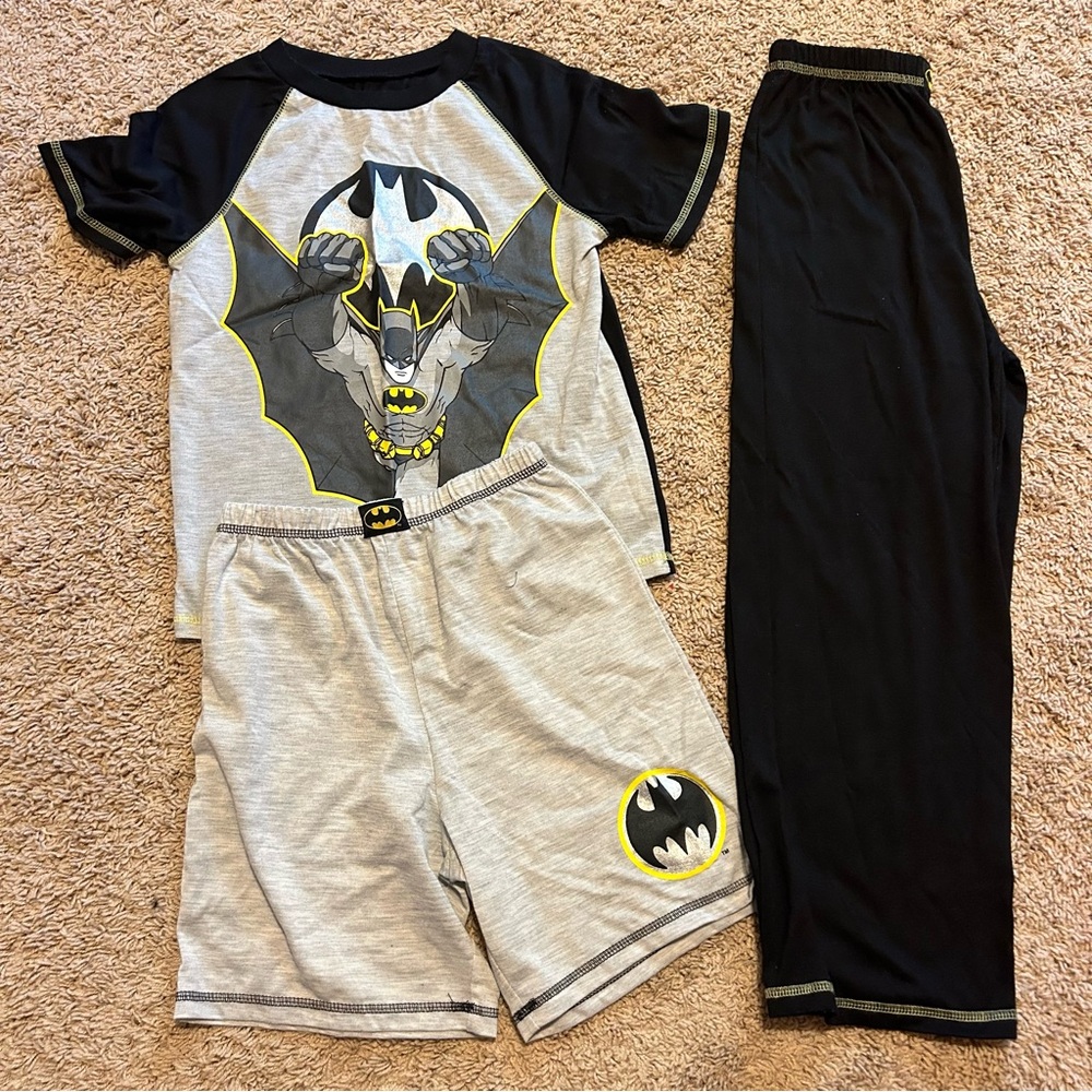 Batman 3 piece pajama set Boys size 8